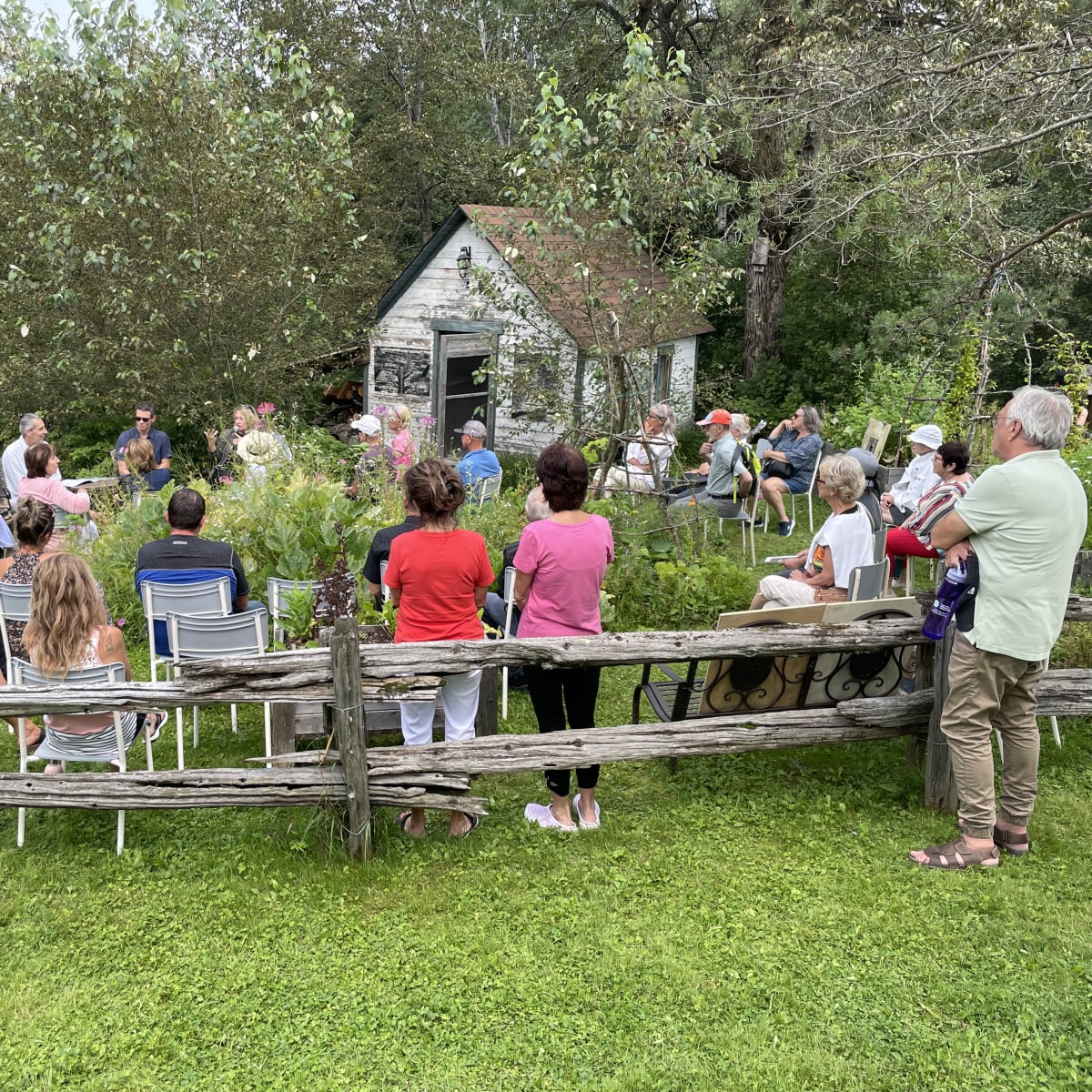 Malvina Center of Creation and Presentation Center - Group of people in nature