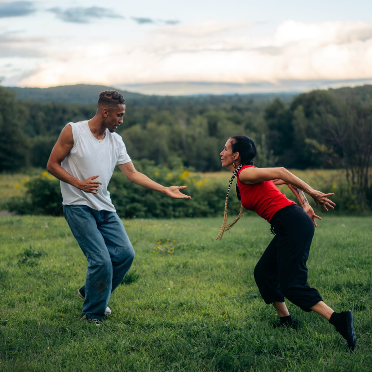 Indigenous Tourism Quebec - Let's dance together