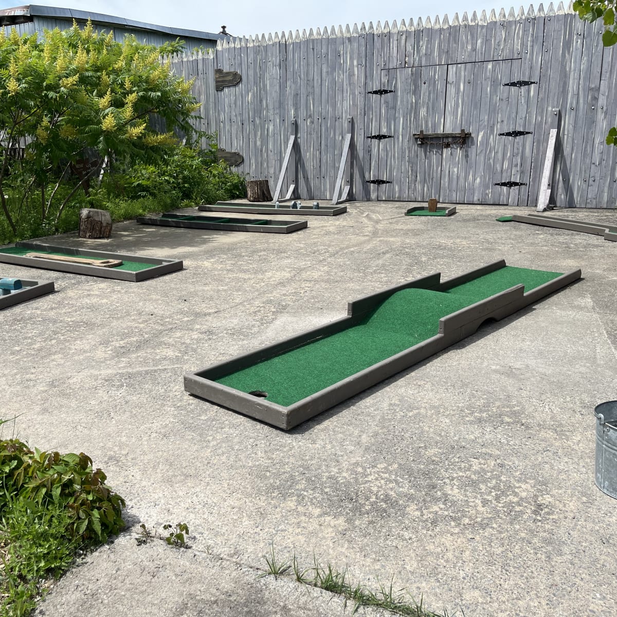 Morisset Studios - Mini-golf