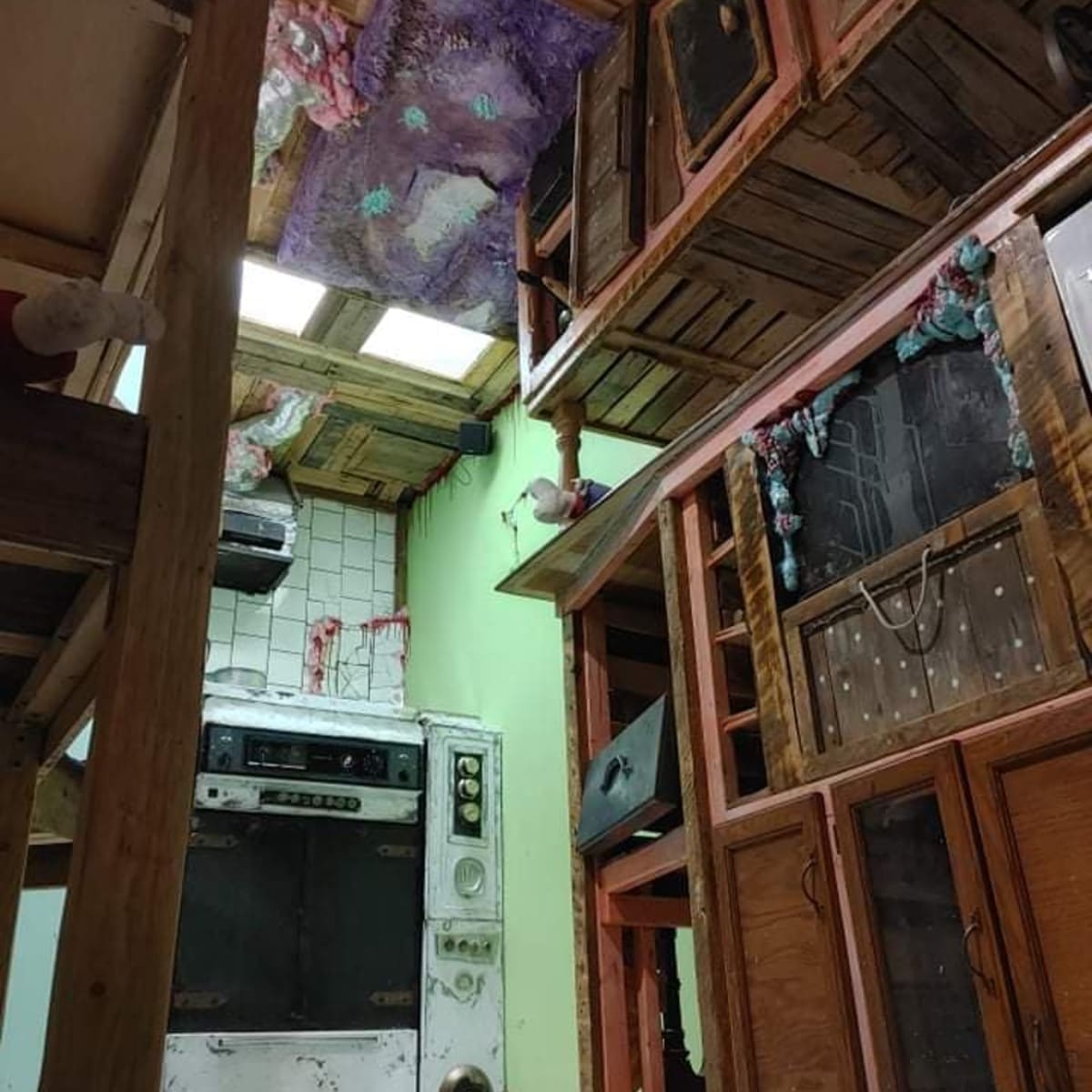 cabinet_mysteriis_16