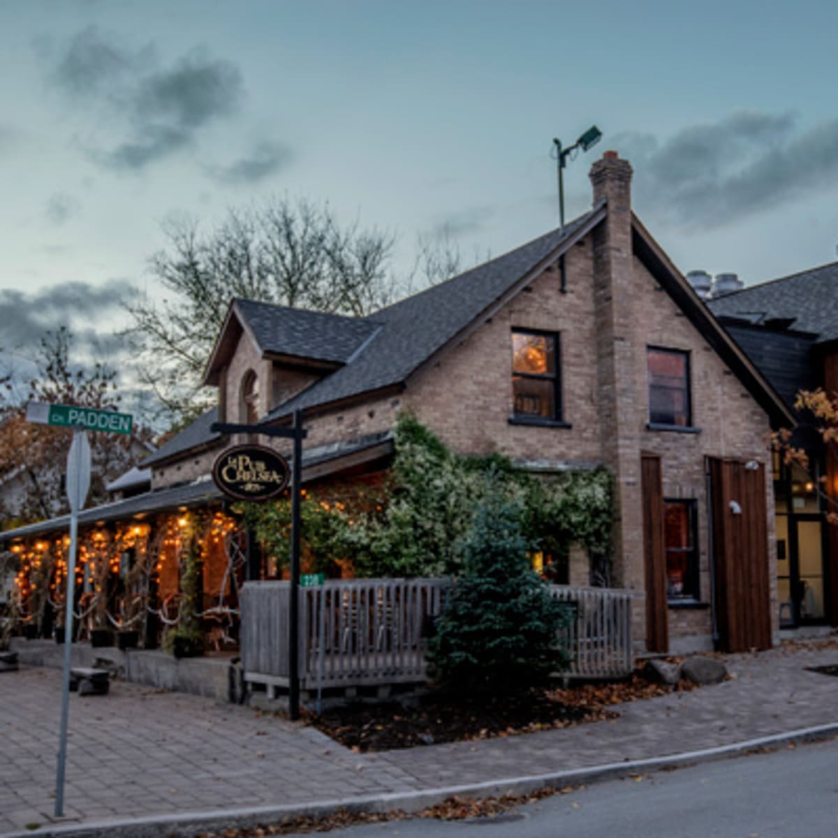 chelsea_pub_4