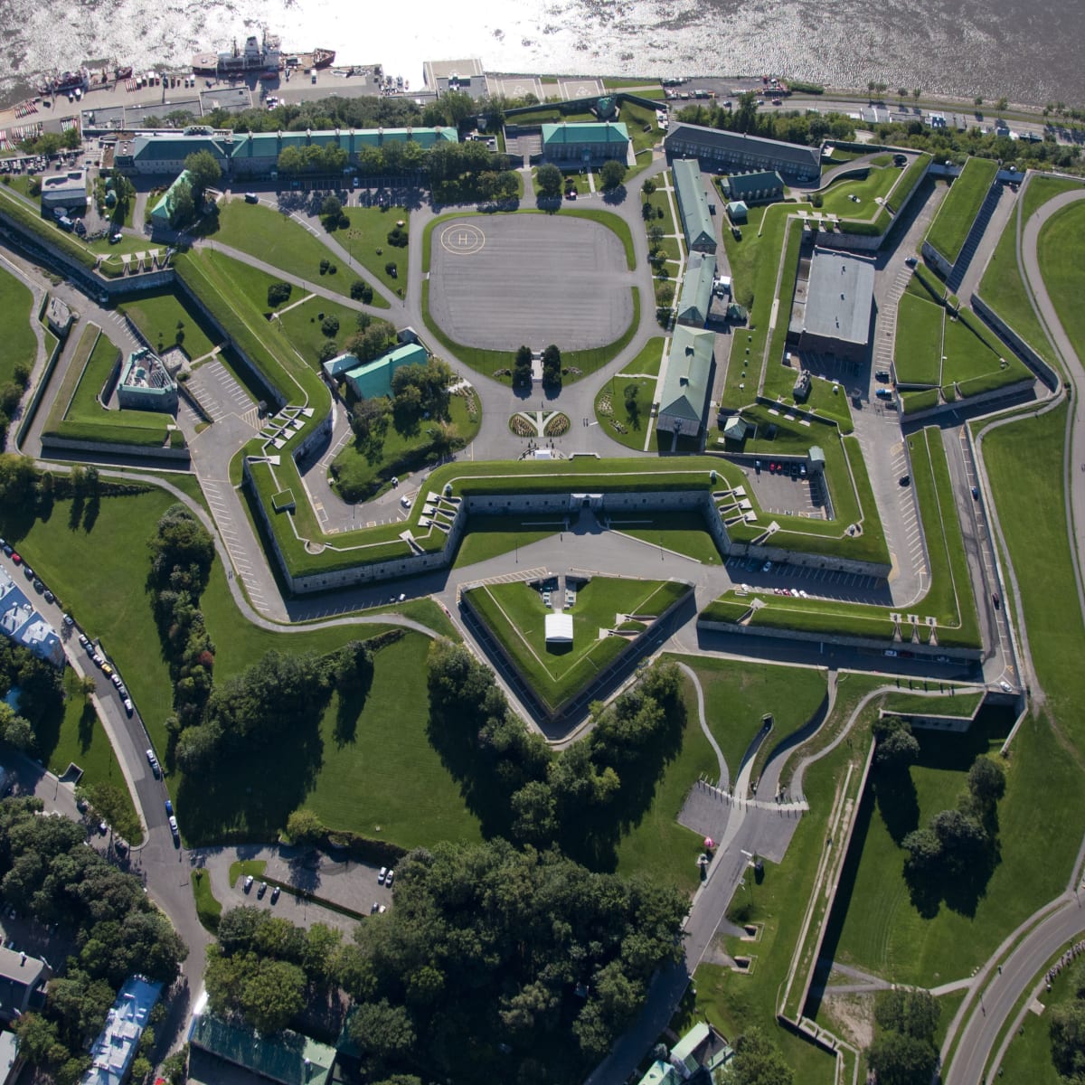 citadelle_de_quebec___musee_du_royal_22e_regiment_1