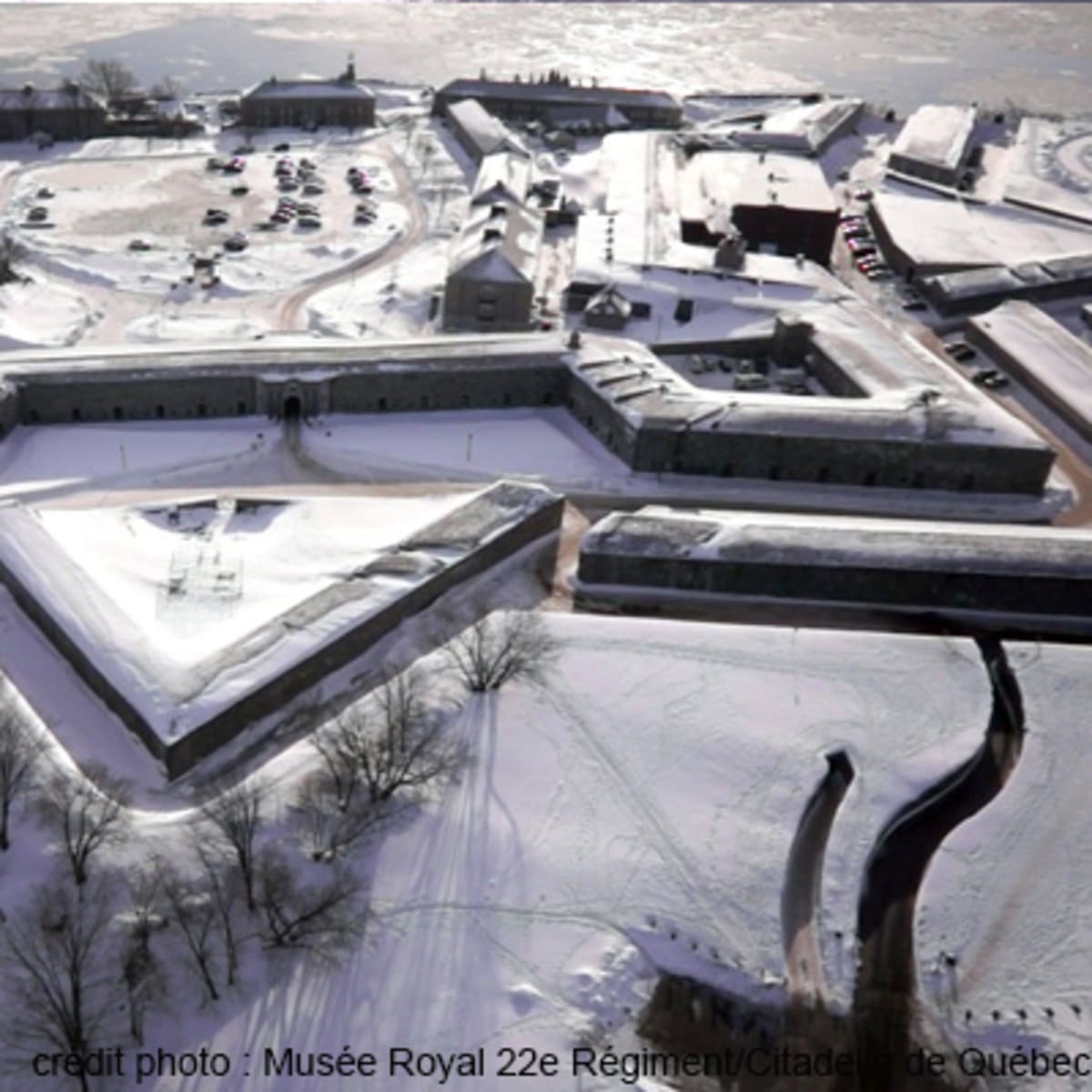 citadelle_de_quebec___musee_du_royal_22e_regiment_1_h