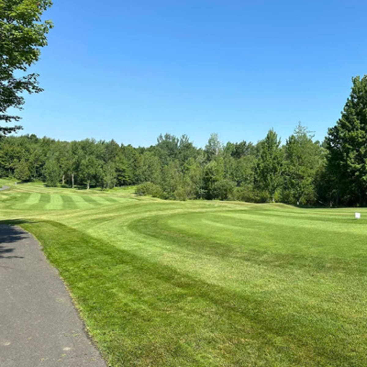club_de_golf_le_rocher_de_roxton_pond_1
