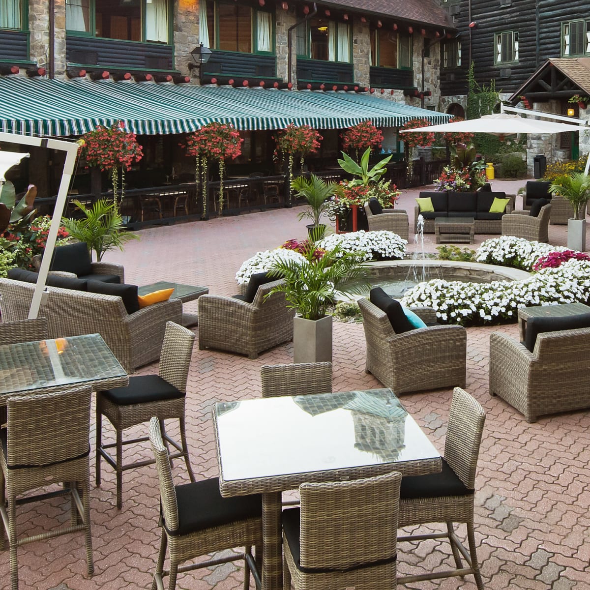 fairmont_le_chateau_montebello_2
