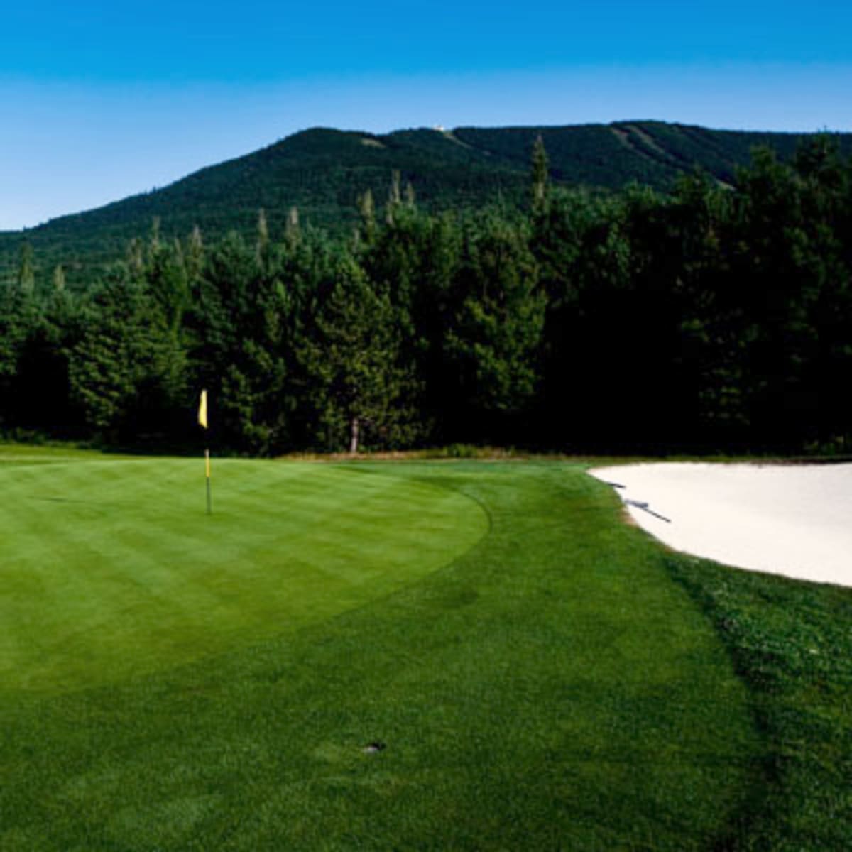 golf_le_grand_vallon_mont_sainte_anne_5
