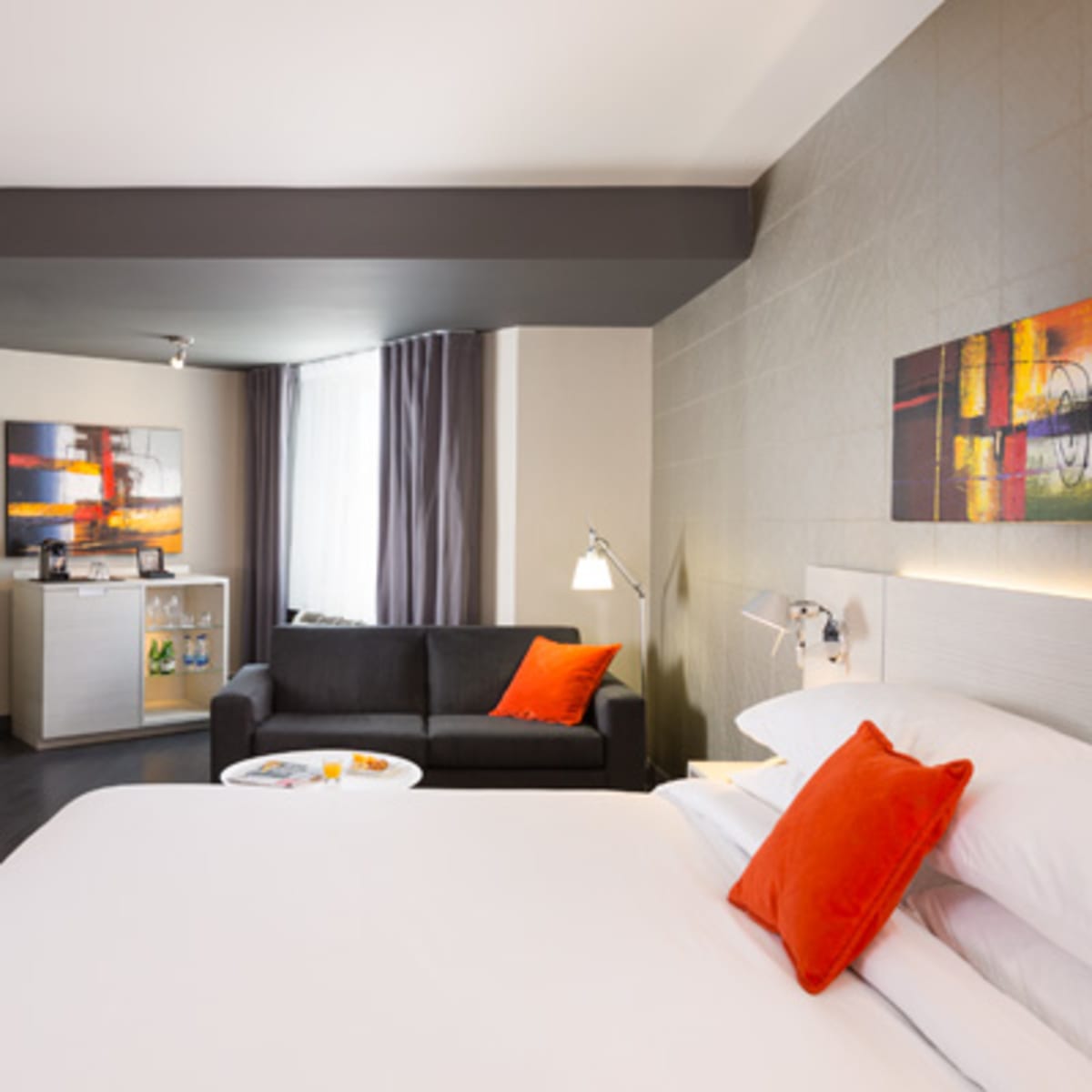 hotel_sepia_1