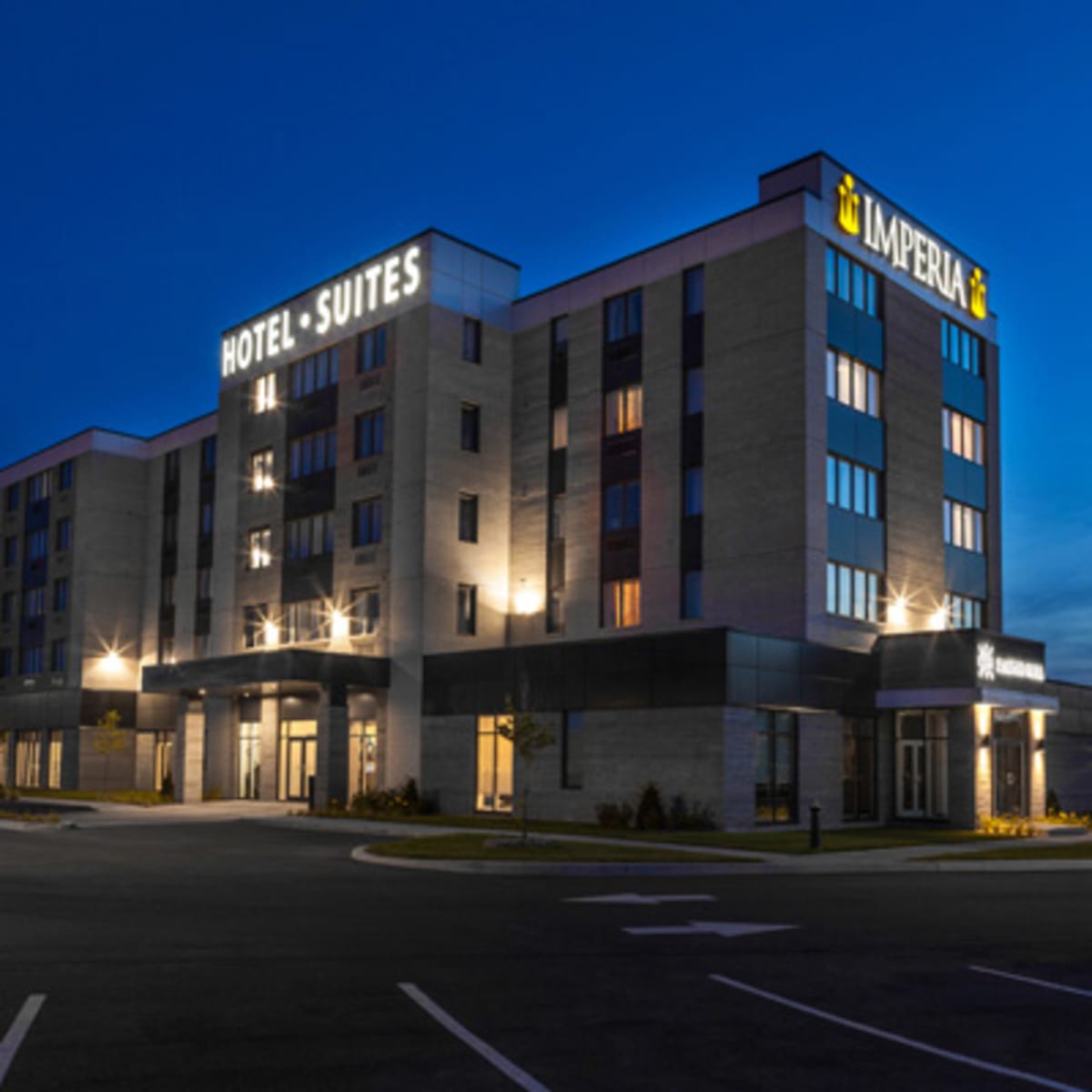 imperia_hotel_et_suites_boucherville_1