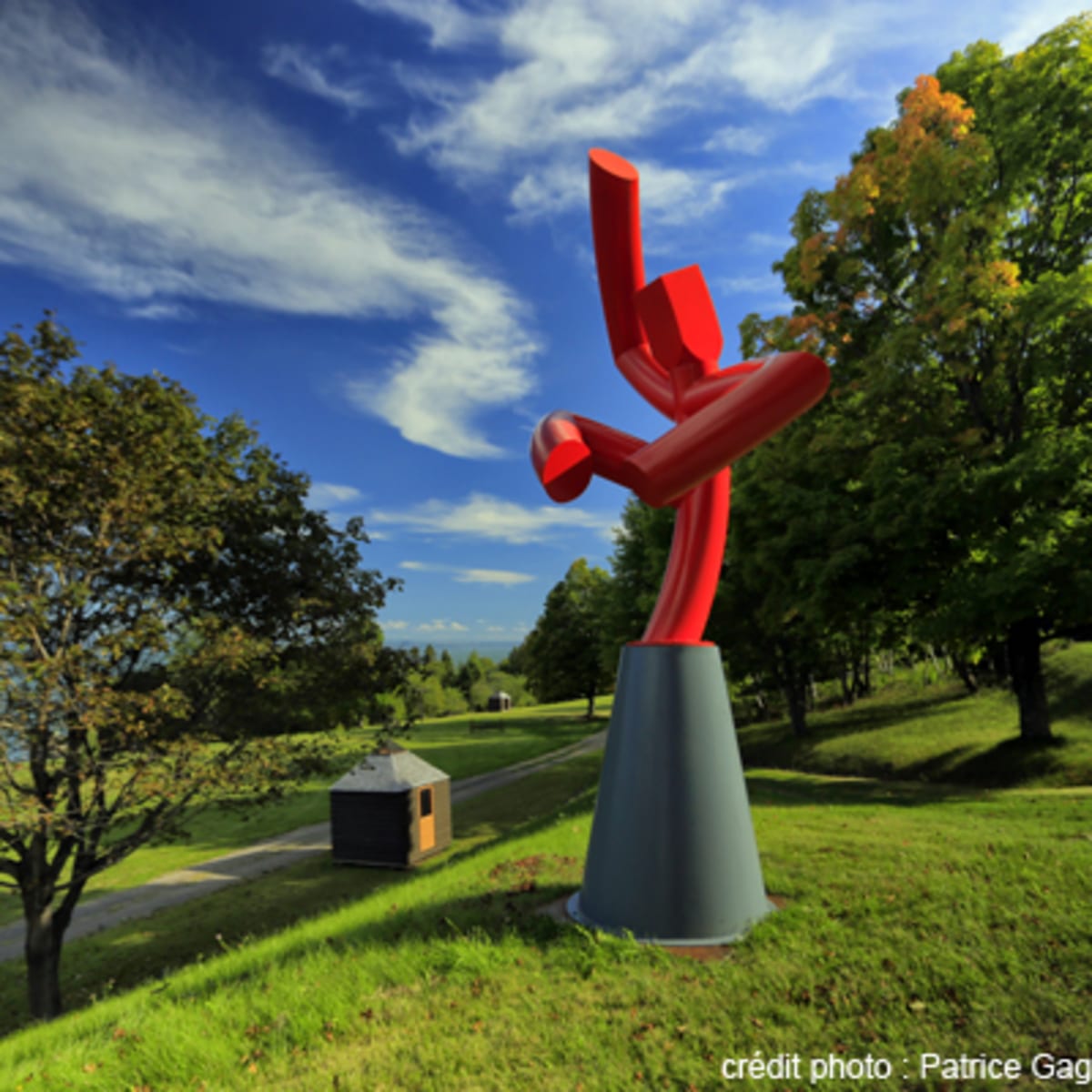 jardin_harmonique_de_sculptures_du_domaine_forget_3
