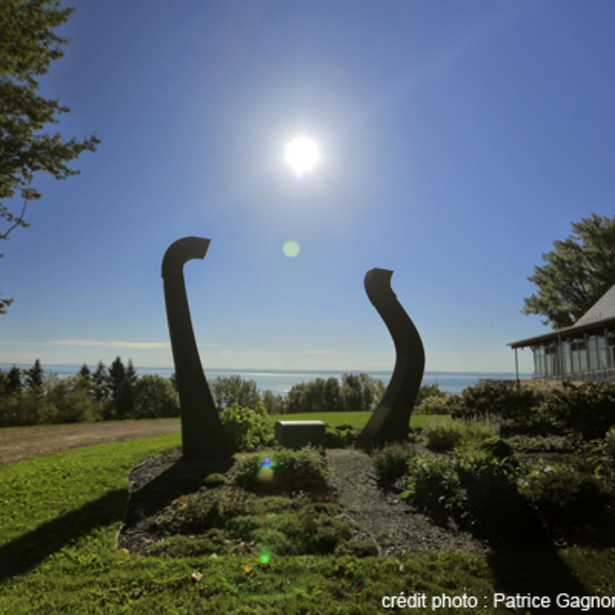 jardin_harmonique_de_sculptures_du_domaine_forget_5