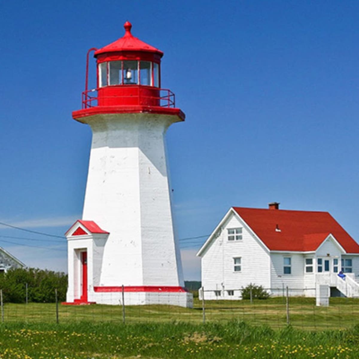 maison_de_lassistant_gardien_du_phare_du_cap_despoir_1