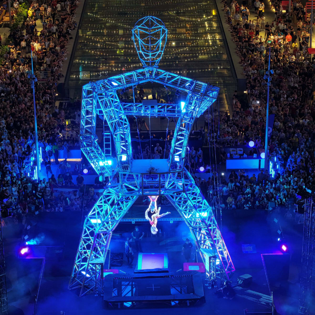montreal_completement_cirque_2