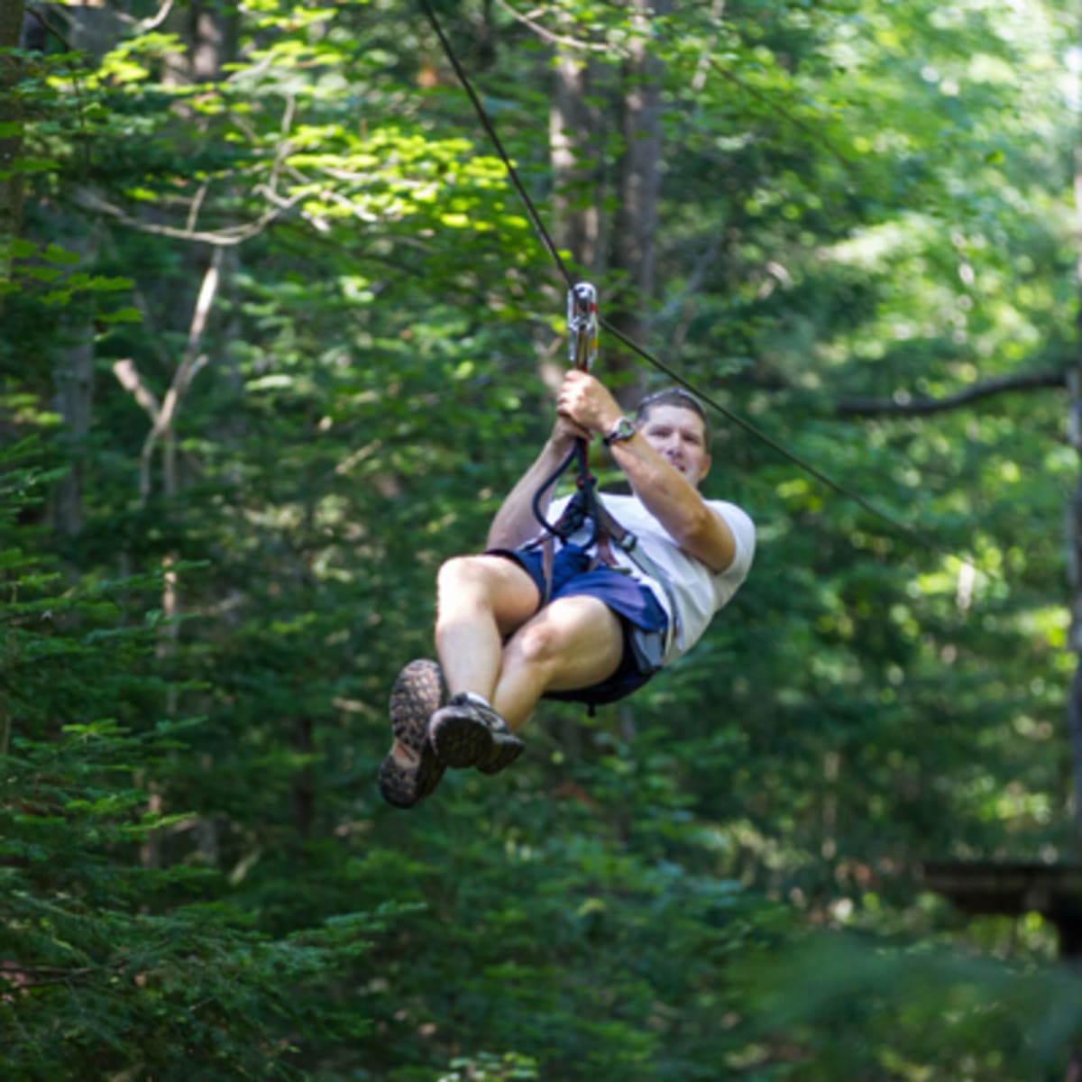 parcours_dhebertisme_aerien_du_parc_du_domaine_vert_15