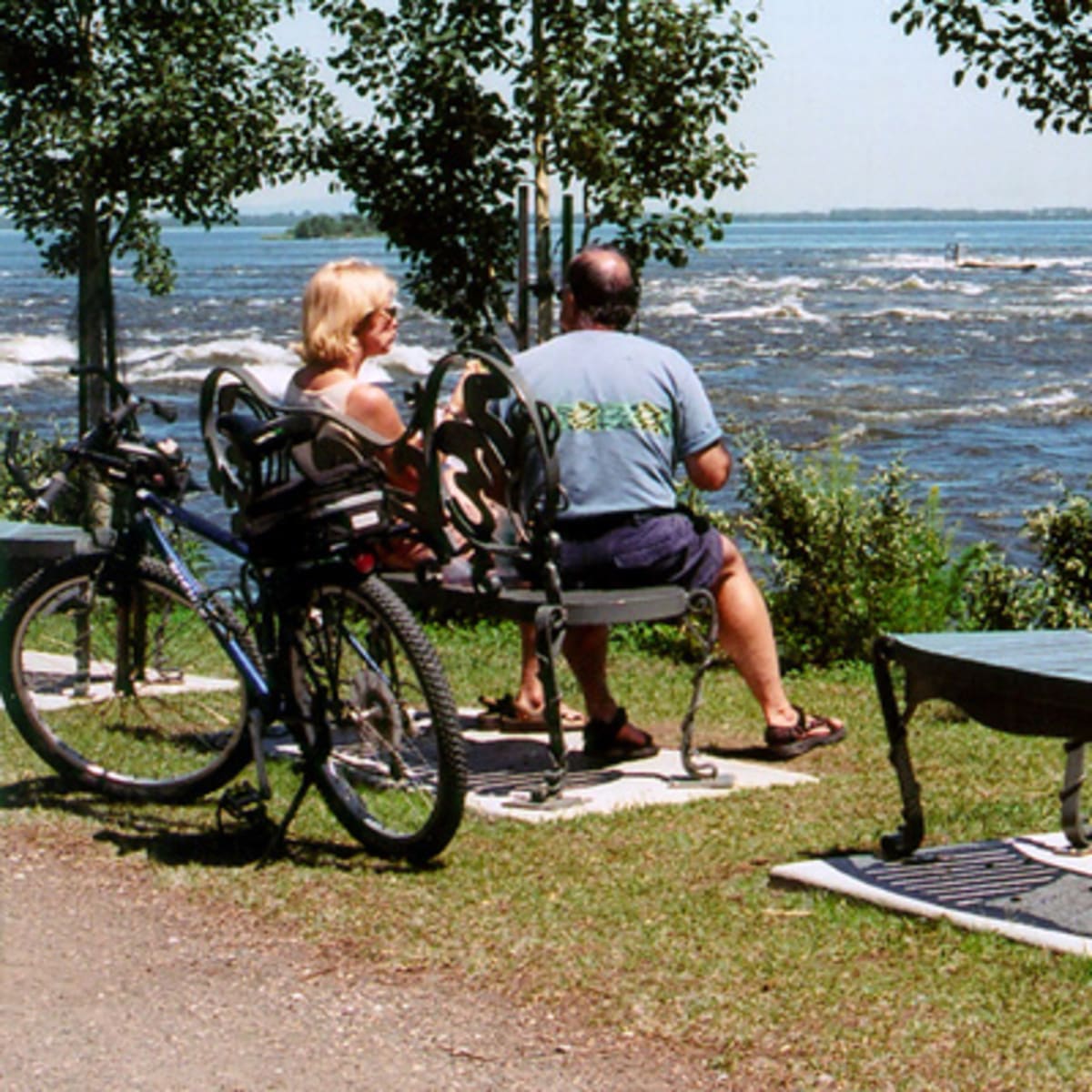 piste_cyclable_des_berges_du_fleuve_saint_laurent_2