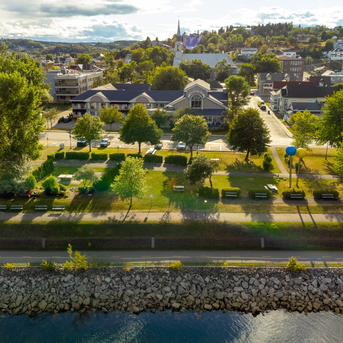 Aerial view of the inn in summer.