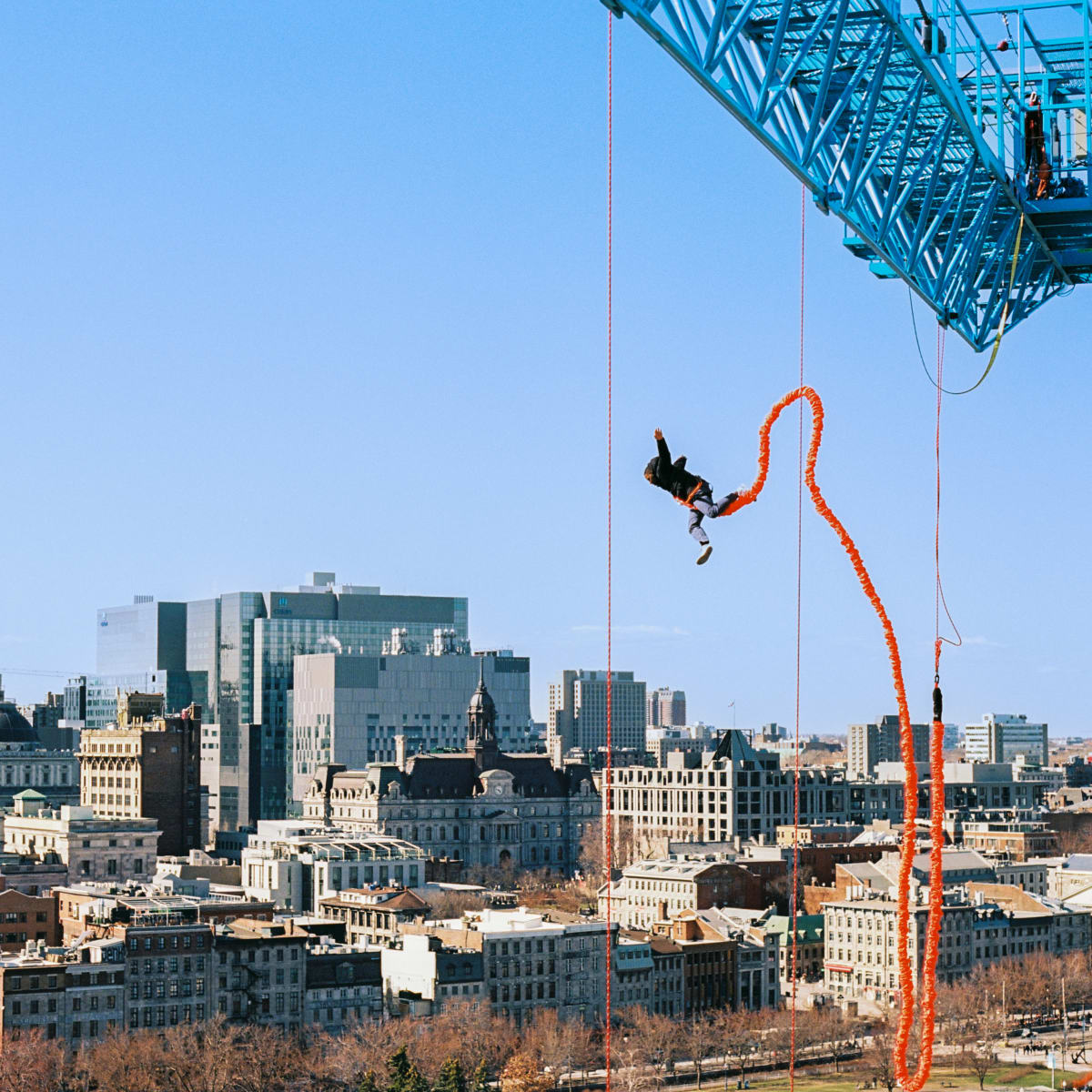 Bungee jumping in Montréal