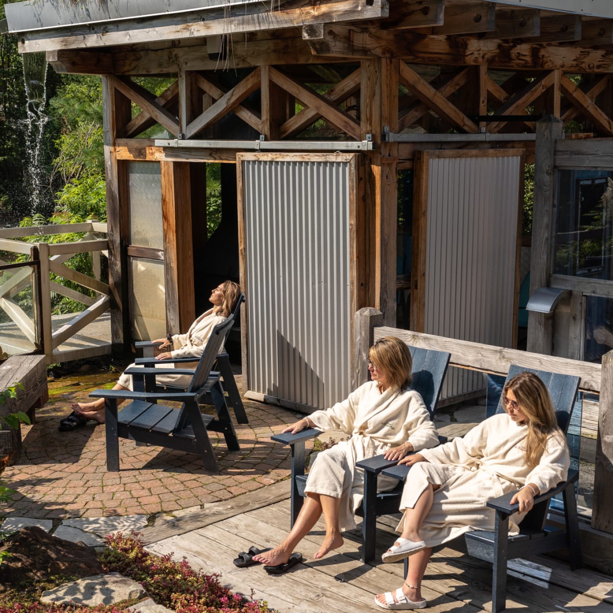 Treat yourself to a relaxing spring getaway in Quebec
