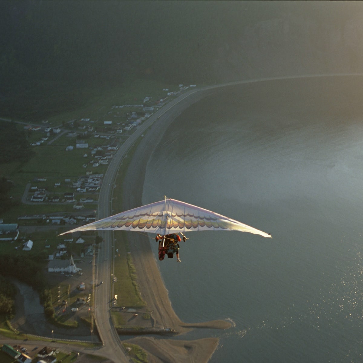 Hang gliding in Gaspésie.