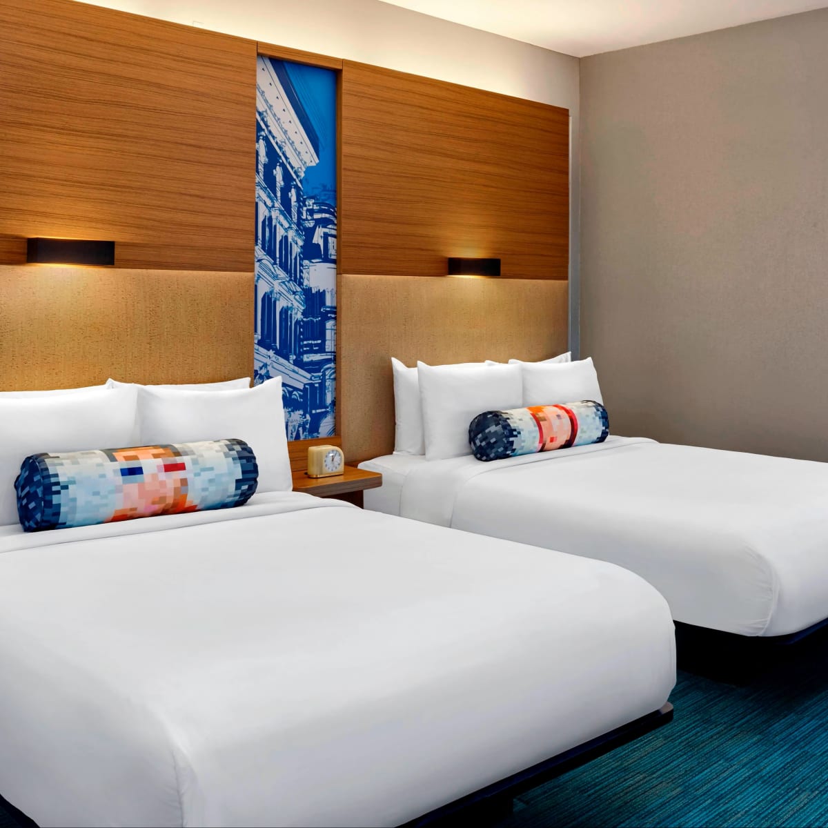 Aloft Montréal Airport - Room with two beds