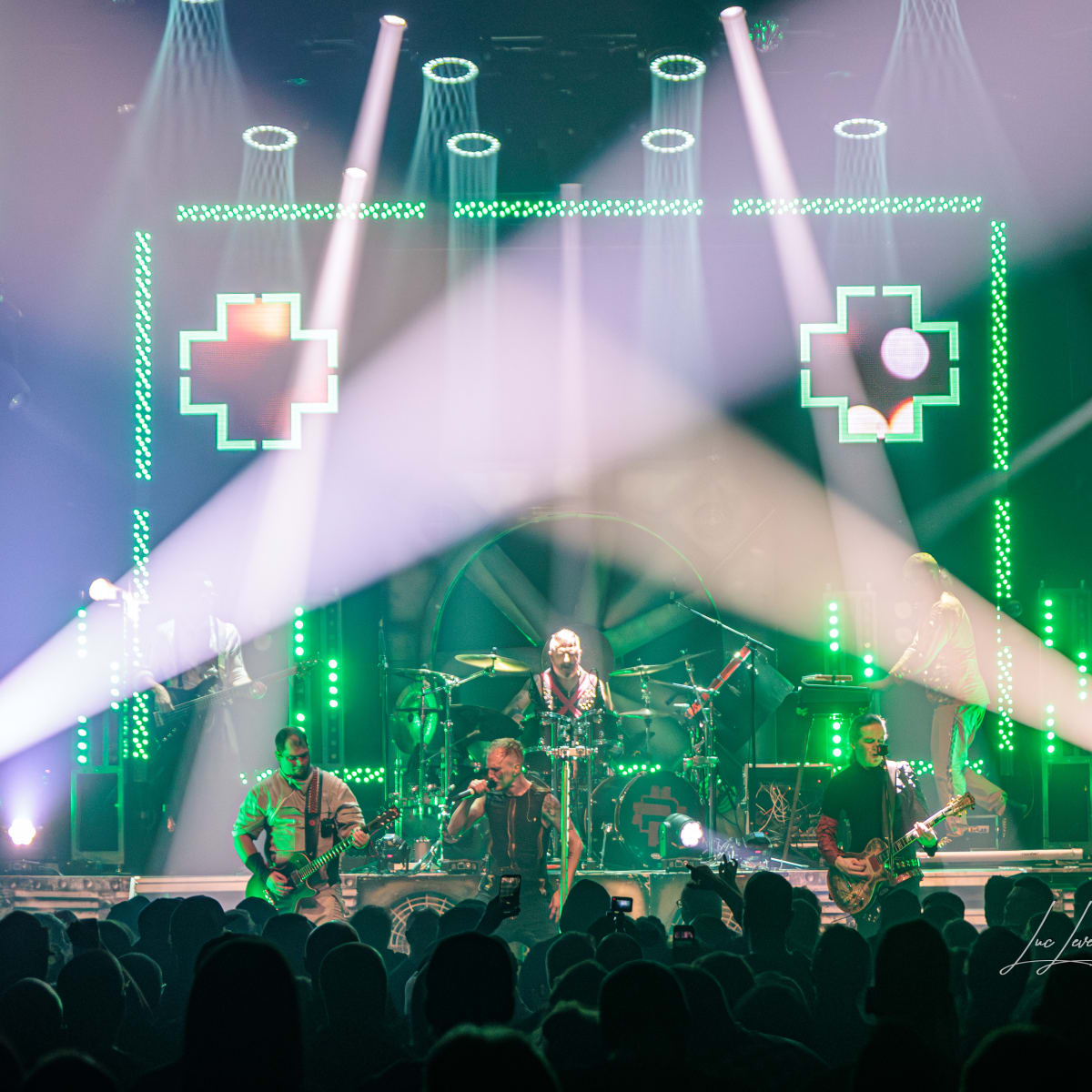 Show at the Amphithéâtre Cogeco 