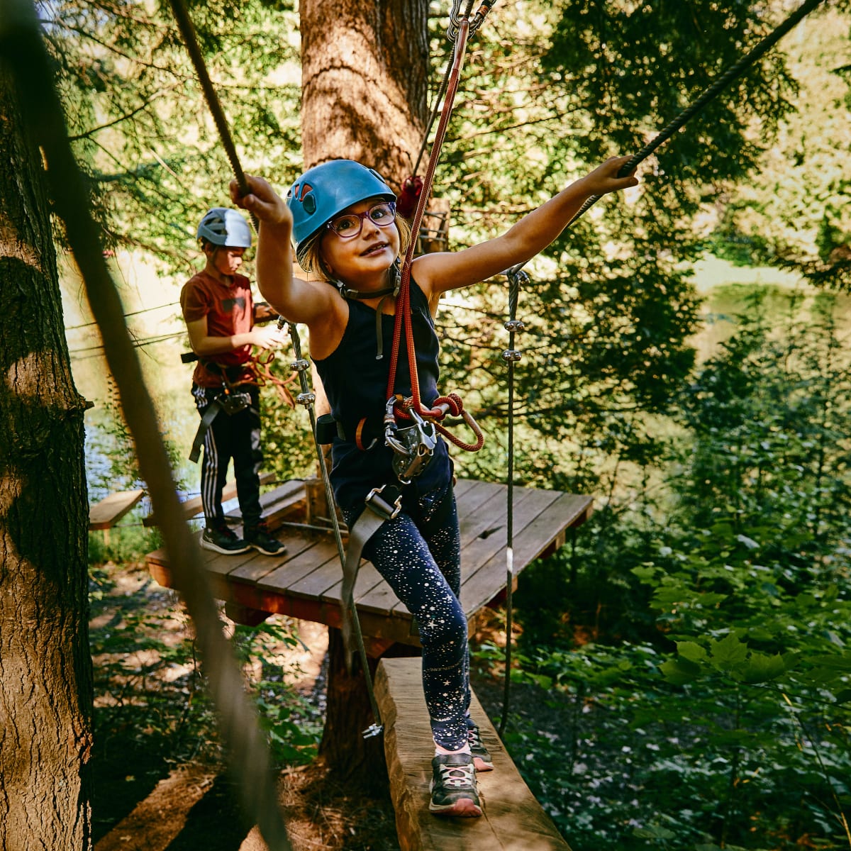 Kids at Arbraska Laflèche.
