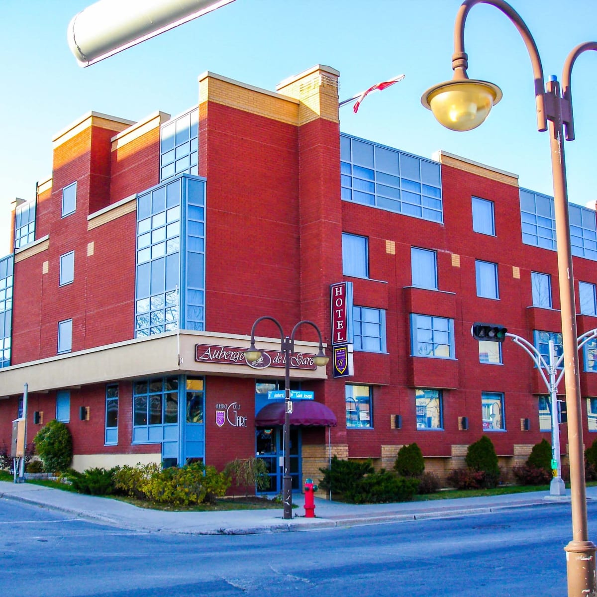 Extérieur de l'Auberge de la Gare.