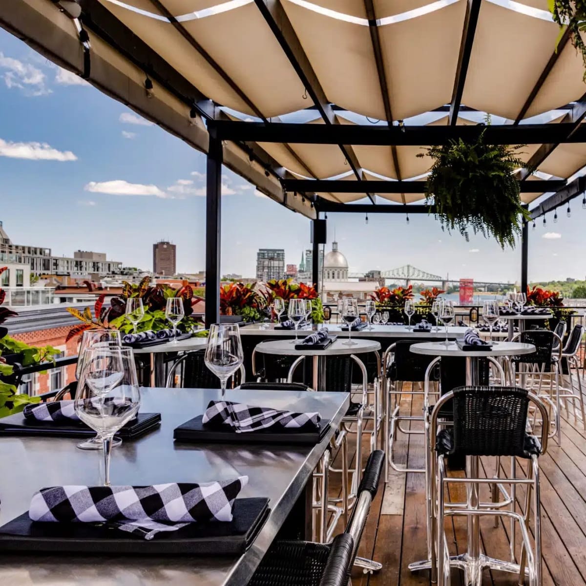 Auberge du Vieux-Port, terrasse sur le toit