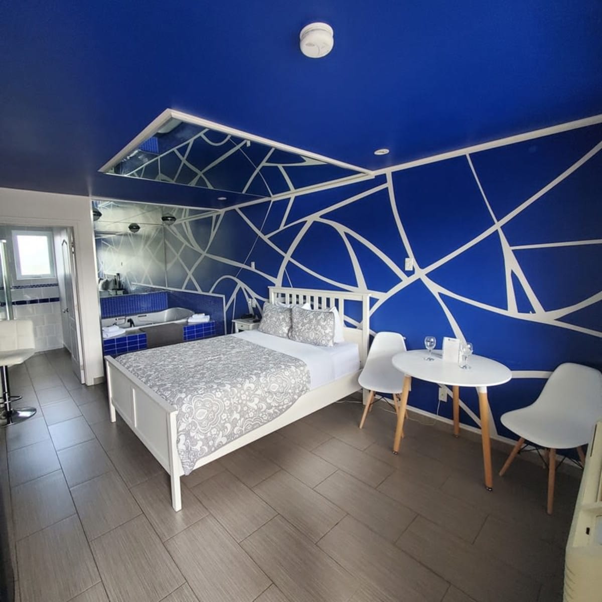 Auberge St. Jacques, Jacuzzi room