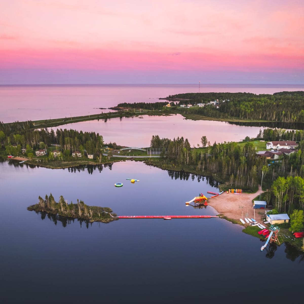 Vue aérienne de la Base de plein air de Bellefeuille.