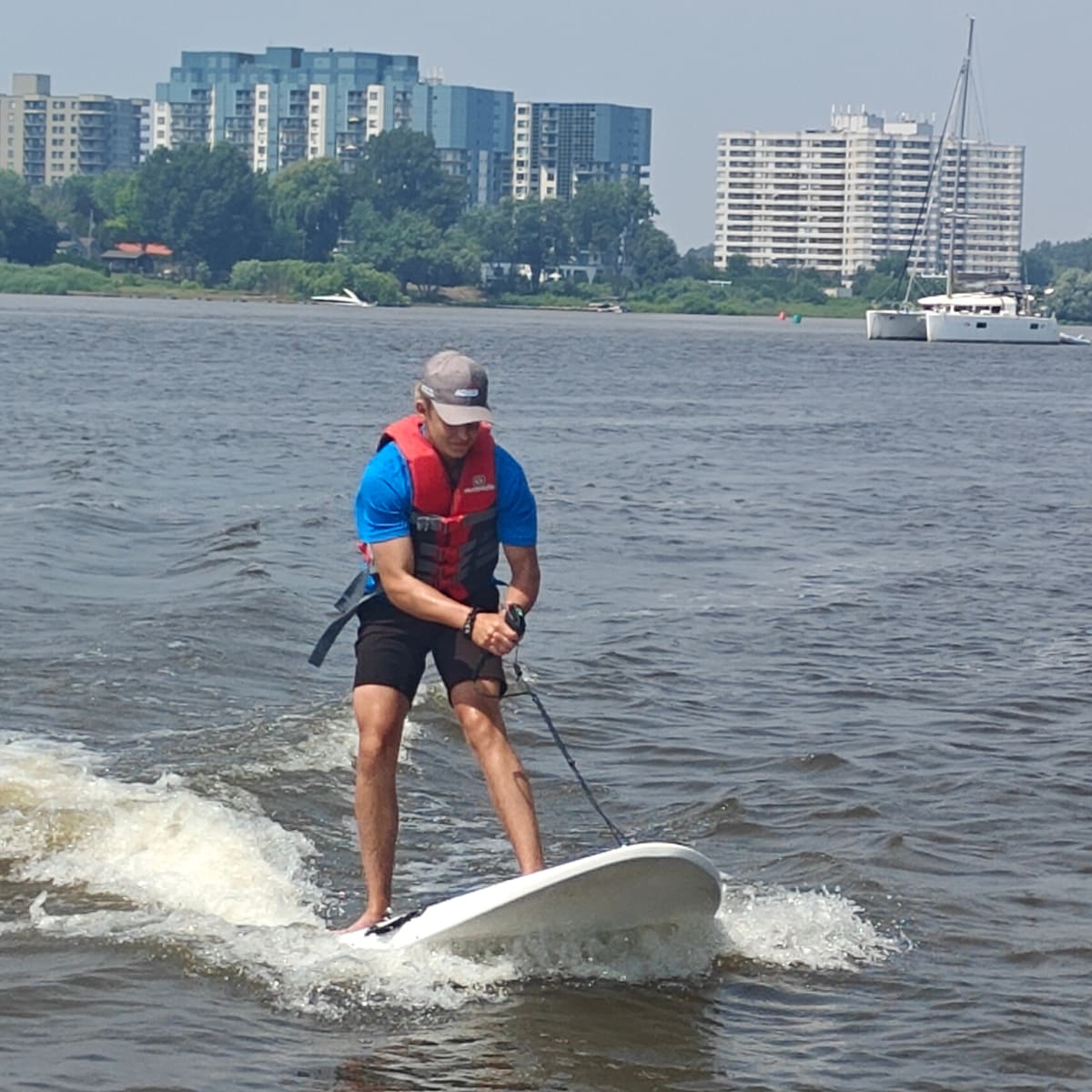 Man e-surfing at the Base nautique de Repentigny.