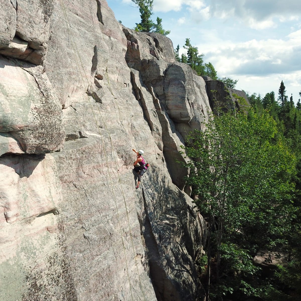Rock climbing - Camp de Base Abitibi.