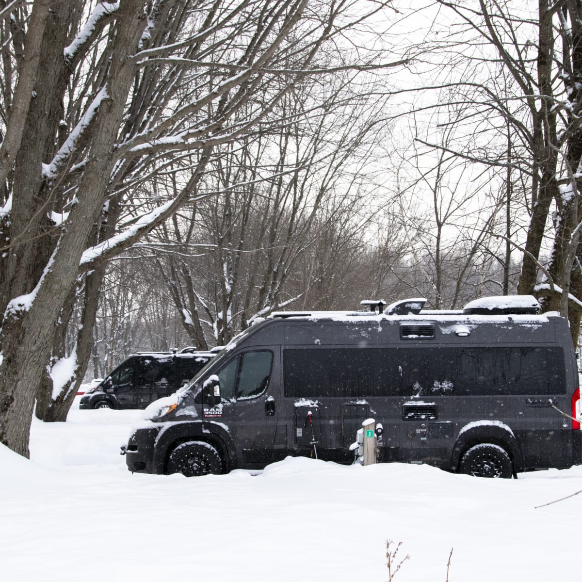 Vanlife while winter camping in Quebec.