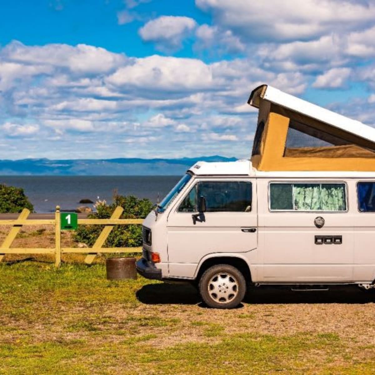 Van and a view of St.Lawrence river.