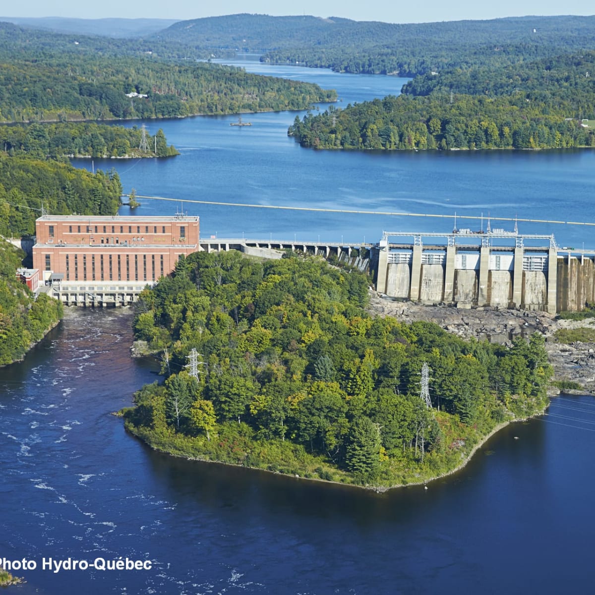 Aerial view of the Rapides-Farmer Hydroelectric Power Plant.