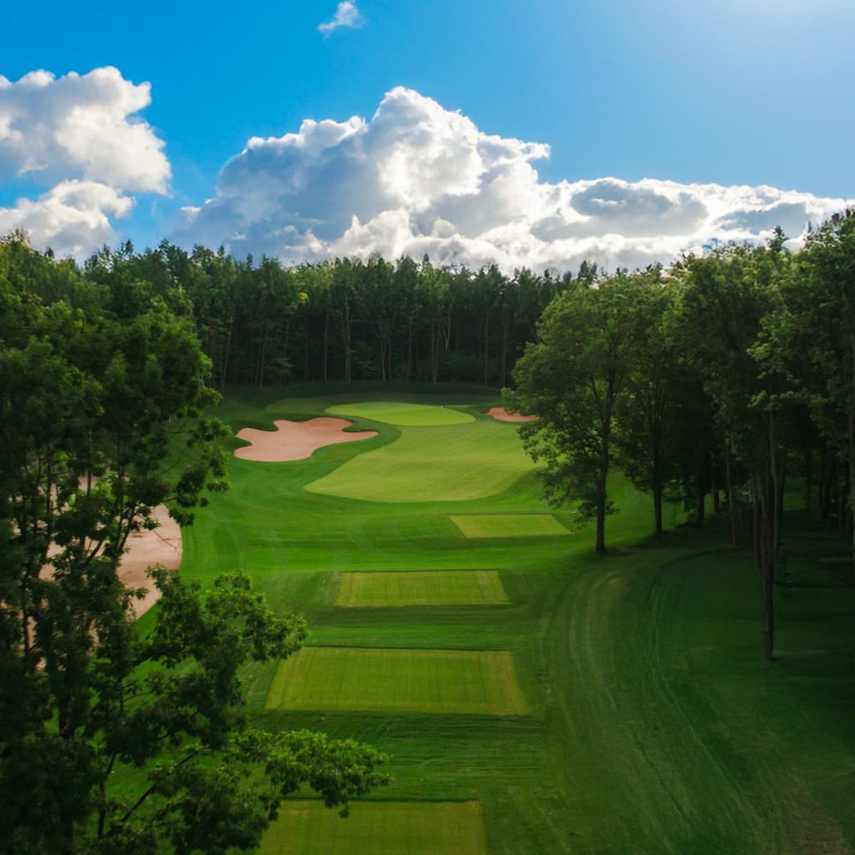 Aerial view of the Centre de Golf Le Versant.