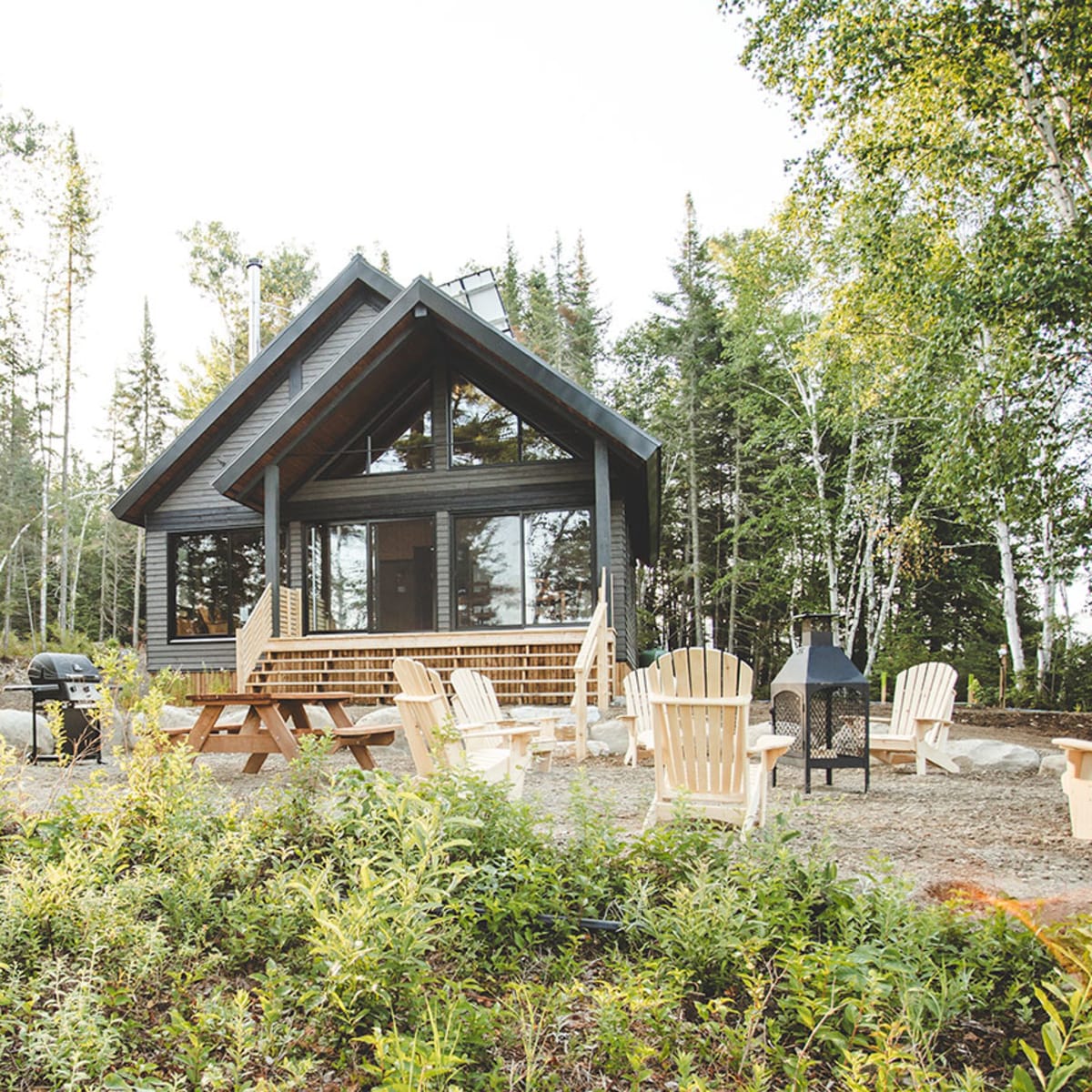 Exterior view of Chalet Horizon at the Réserve faunique du Saint-Maurice.