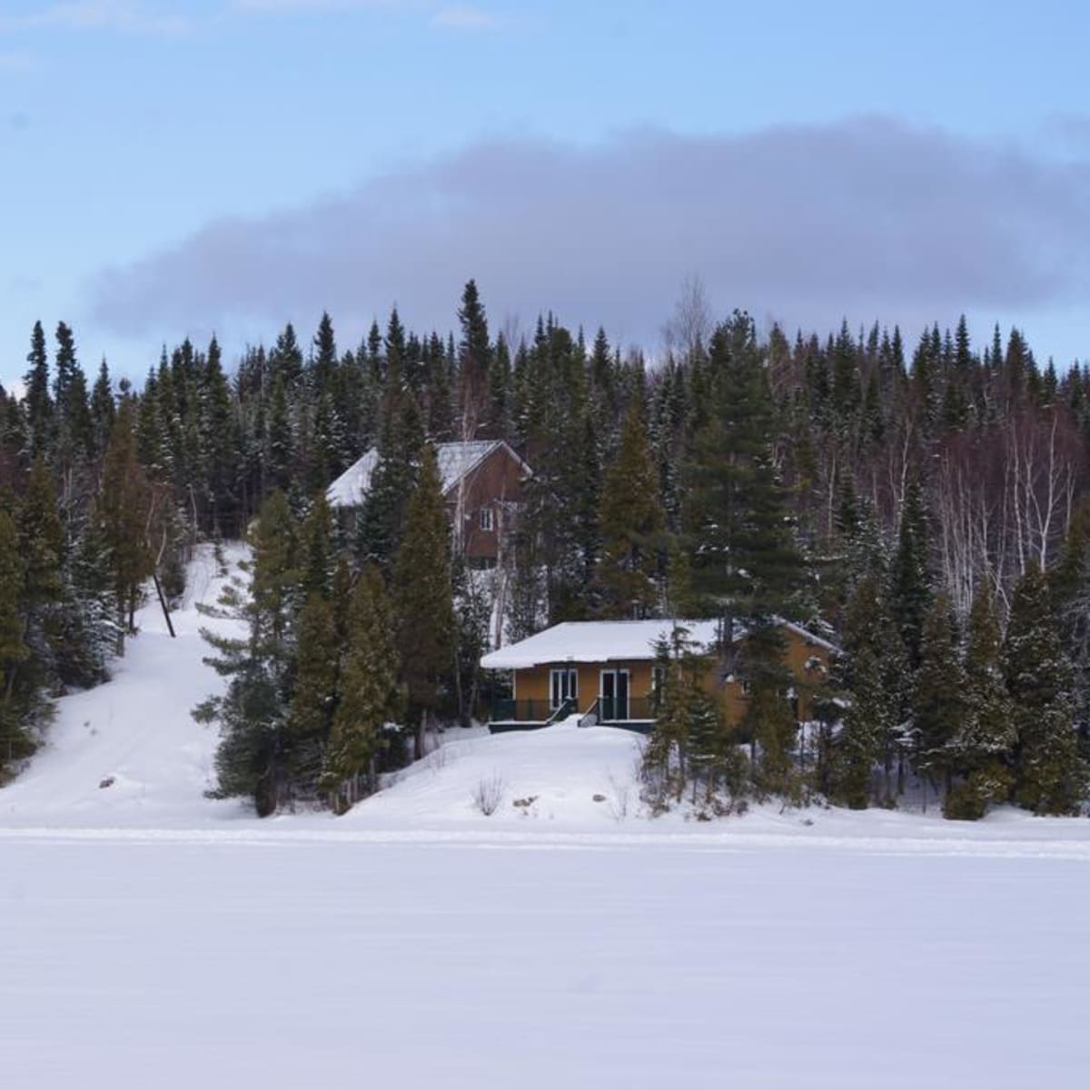 Club Tadoussac in winter.