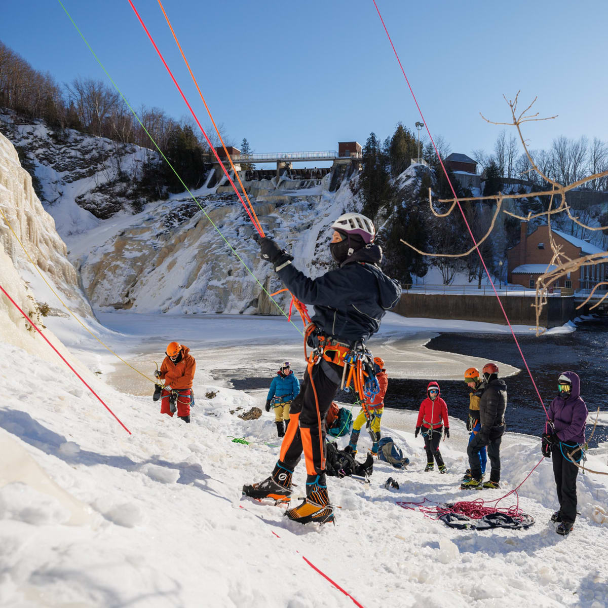 Ice climbing, Riki Bloc - Coopérative d’escalade.