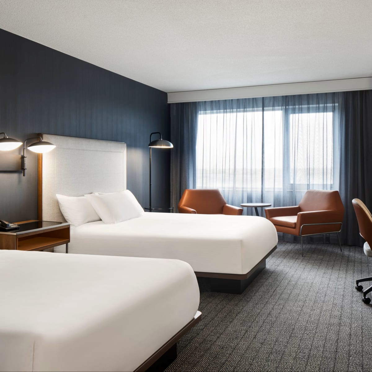 Courtyard by Marriott Aéroport de Montréal - Room with two beds