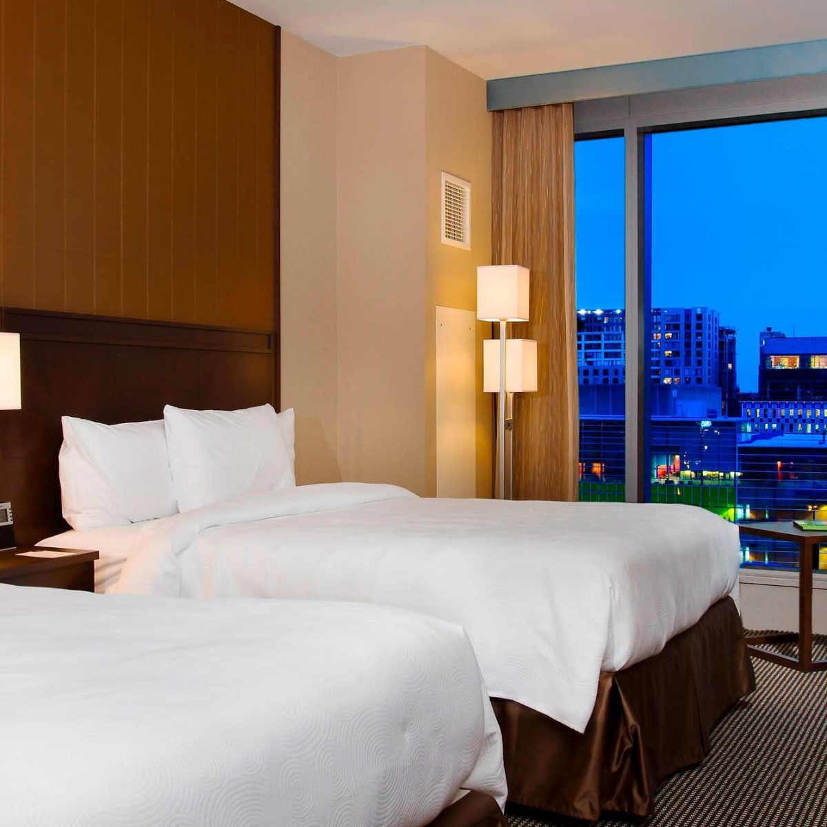 Chambre au Courtyard by Marriott Montréal Centre-ville