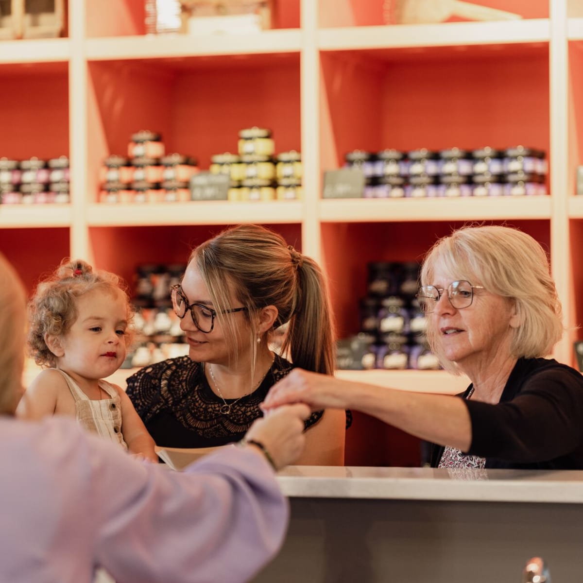 Family at the Délices du Lac-Saint-Jean store. 