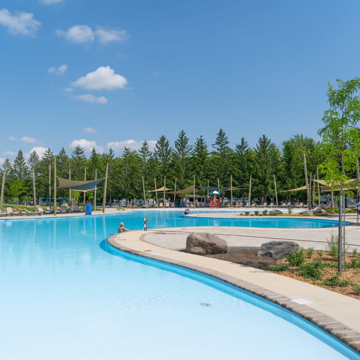 Domaine International de Rouville - Outdoor swimming pool