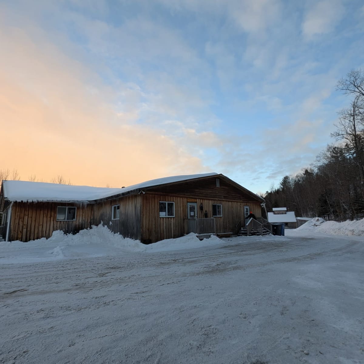 Exterior of Cabane à sucre Domaine du Cerf.
