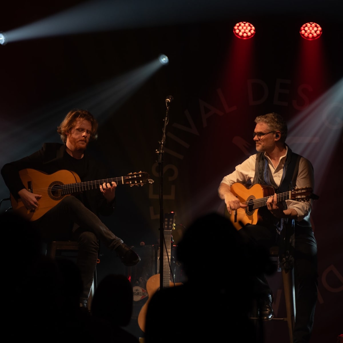 Performance at Festival des Guitares du Monde en Abitibi-Témiscamingue.