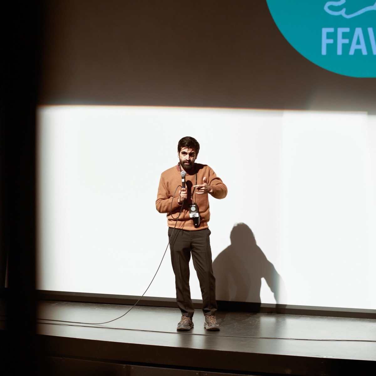 Rafael Palacio Illingworth on stage at the FFAVM.