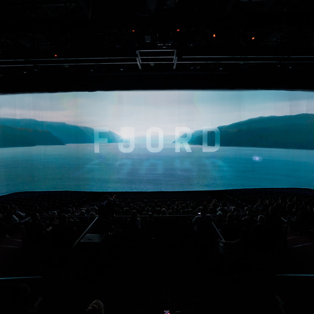 FJORD - Un voyage entre réel et imaginaire