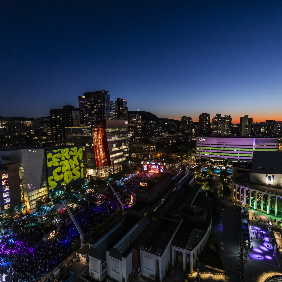 Aerial view of the Francos de Montréal in the evening.