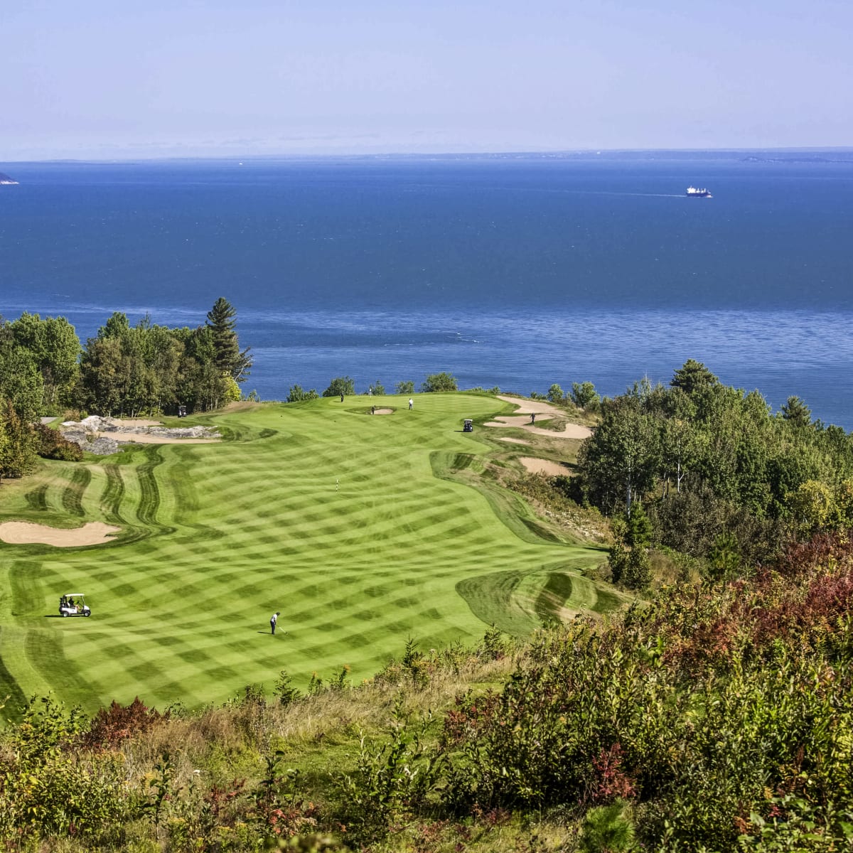 Charlevoix Golf Course with a view of the St. Lawrence River.