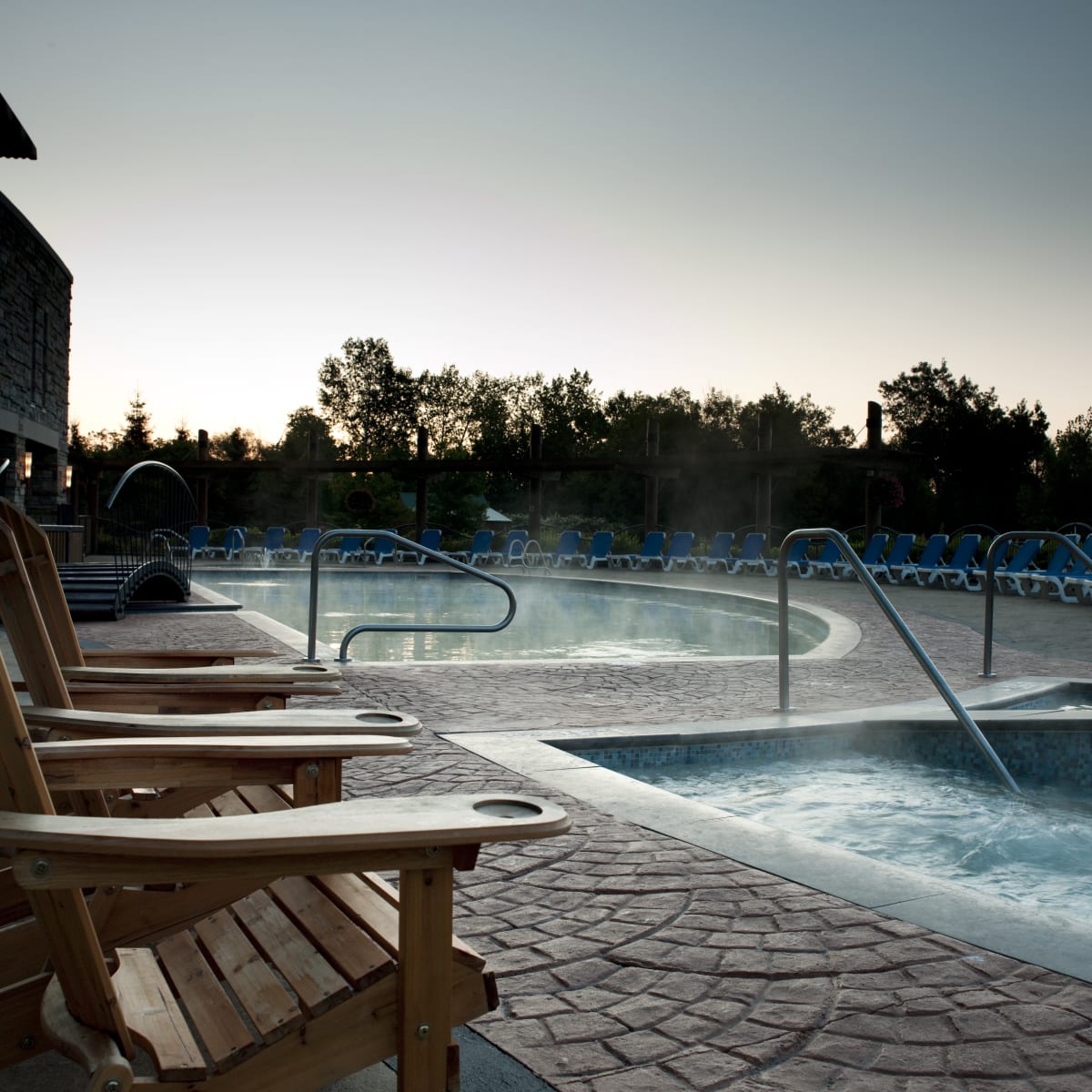 Hotel’s outdoor spa and pool.