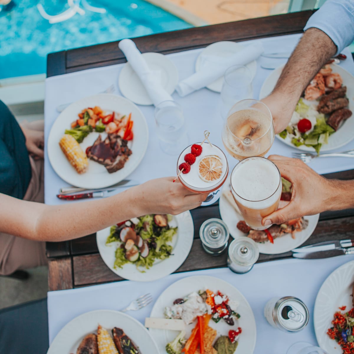 Restaurant terrace at Hilton Lac-Leamy